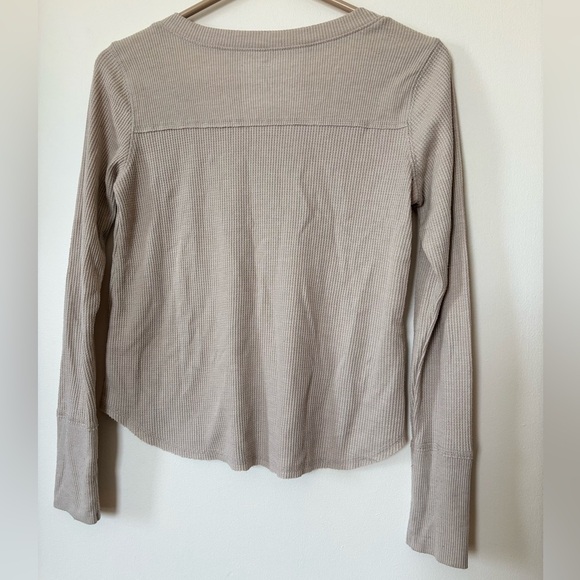 🎉4/30$🎉🤎 Hollister Ribbed Knit Long Sleeve Top – XS 🤎 - Picture 5 of 5